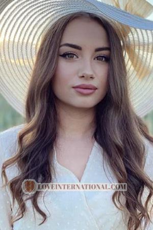 218800 - Alina Edad: 25 - Ucrania