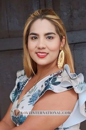 219160 - Marta Edad: 37 - Colombia