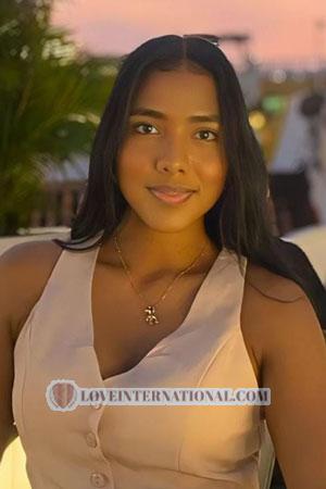 220404 - Michella Edad: 23 - Colombia