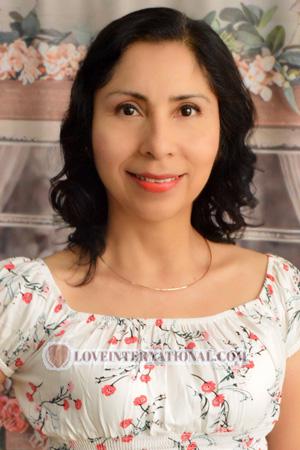 Ladies of Perú