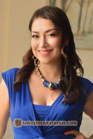 221396 - Karina Edad: 52 - Perú