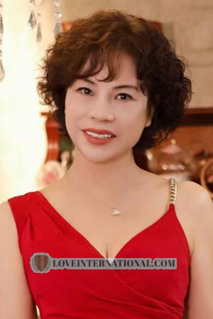 221431 - Alina Edad: 55 - China