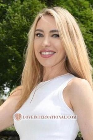 221500 - Ludmila Edad: 51 - Ucrania