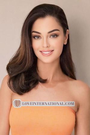 221527 - Yaryna Edad: 34 - Ucrania