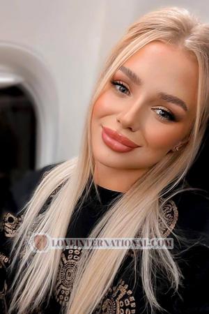 221649 - Vladyslava Edad: 23 - Ucrania