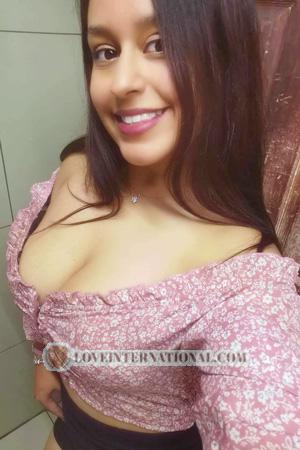 222243 - Andrea Edad: 32 - Costa Rica