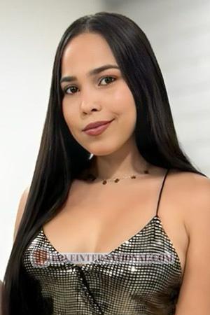 222457 - Daniela Edad: 22 - Colombia