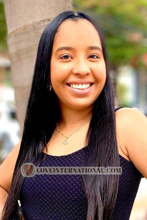222873 - Gina Edad: 29 - Colombia
