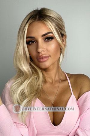 223262 - Anastasia Edad: 37 - Ucrania