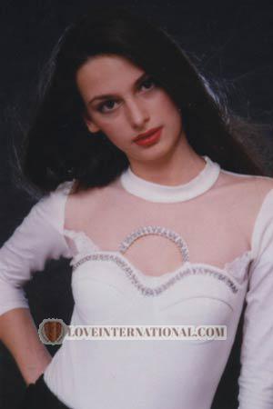 56360 - Alla Edad: 28 - Ucrania