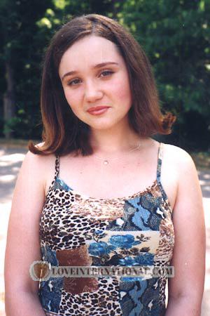 59388 - Elena Edad: 27 - Ucrania