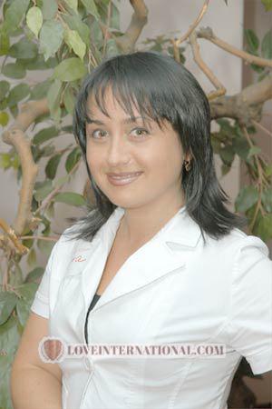 65044 - Irina Edad: 34 - Ucrania