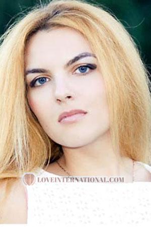 88441 - Anna Edad: 26 - Ucrania