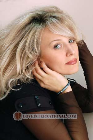90199 - Aleksandra Edad: 33 - Ucrania